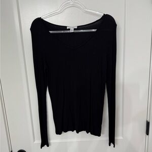 Black Long Sleeve V-Neck Top